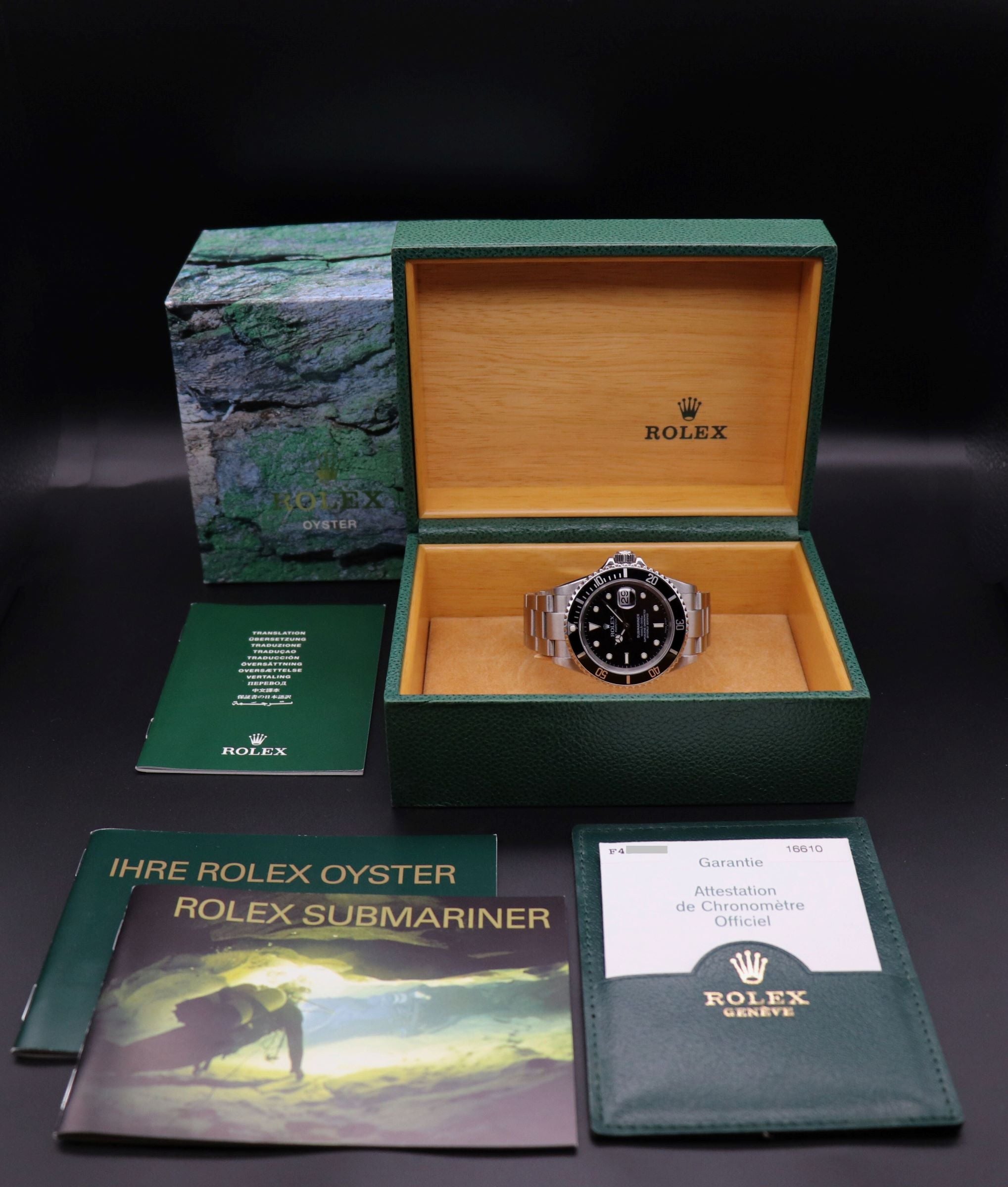 Rolex Submariner 16610LN No Holes