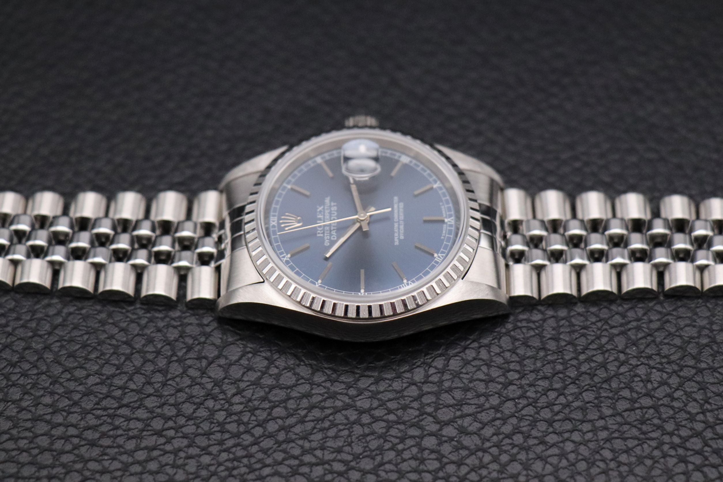 Rolex Datejust 16220 Blue No Holes